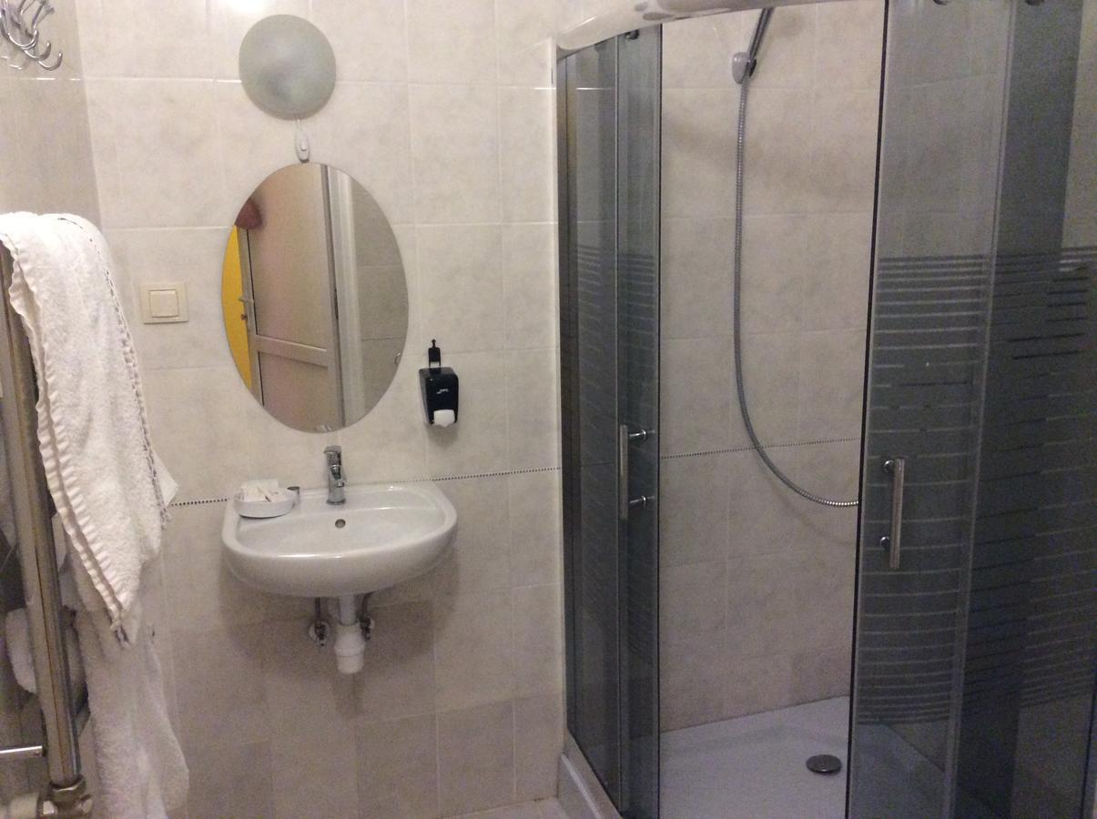 Hotel Travel Lviv Eksteriør bilde